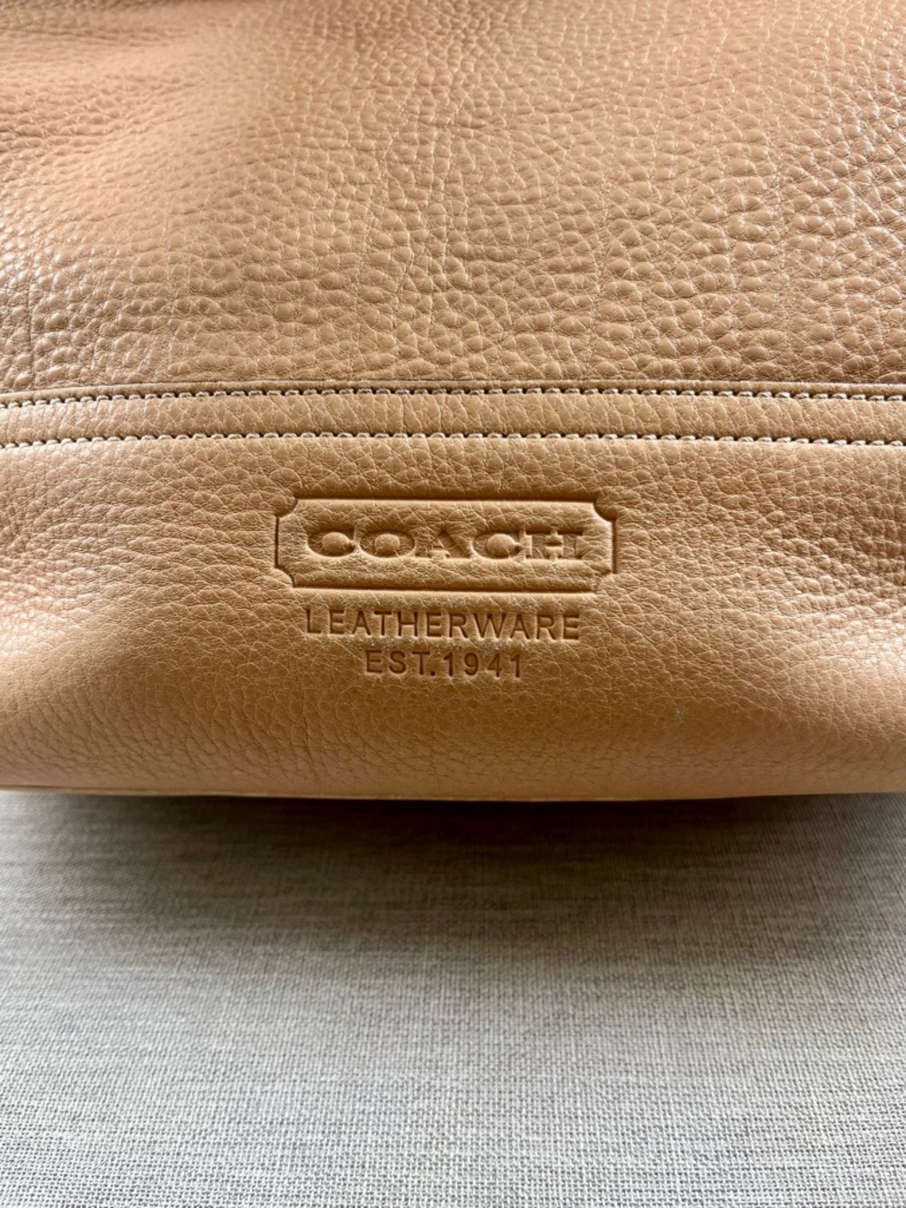 Coach Pebbled Leather Shoulder Bag Tan Brown Slouchy Classic Everyday - Picture 2 of 12